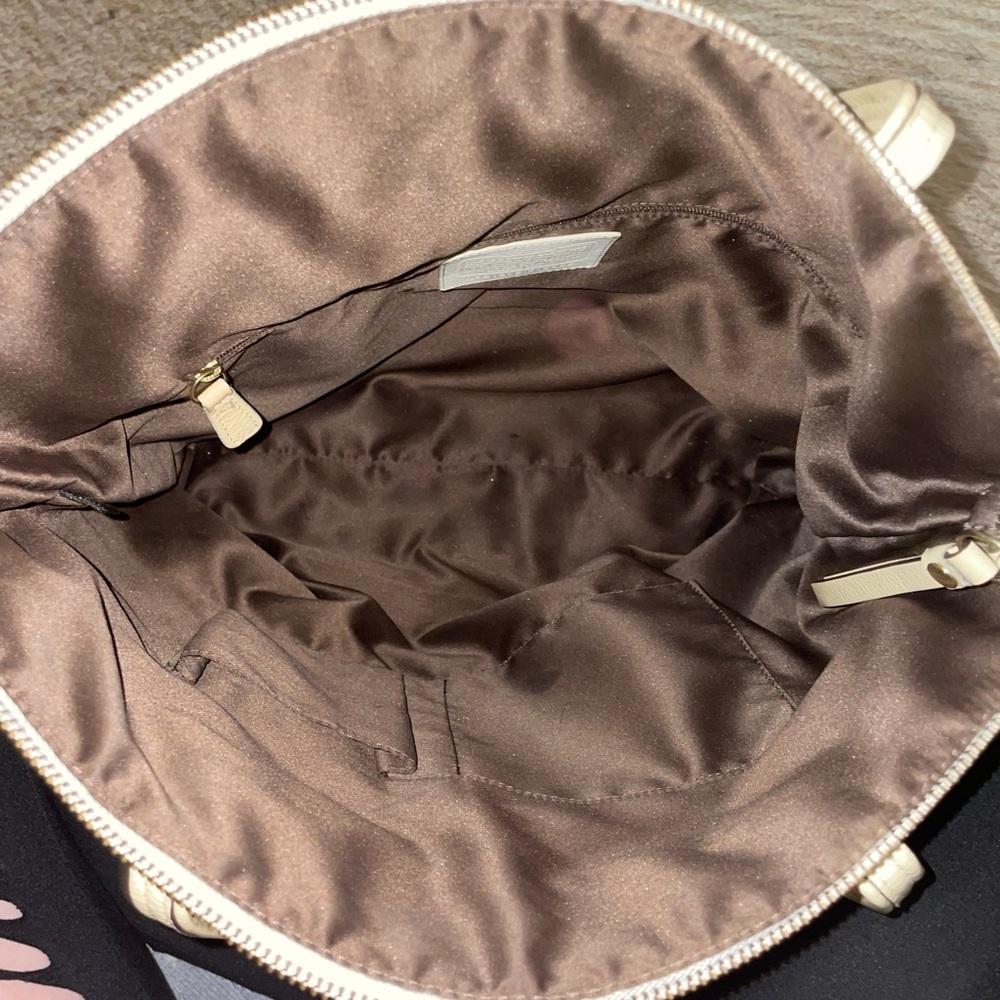 Coach Bag - Picture 3 of 4